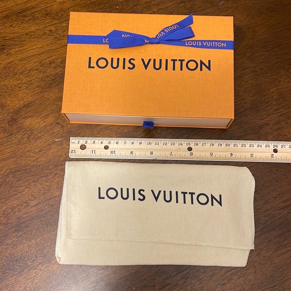 LOUIS VUITTON BOX WITH RIBBON & DUSTBAG